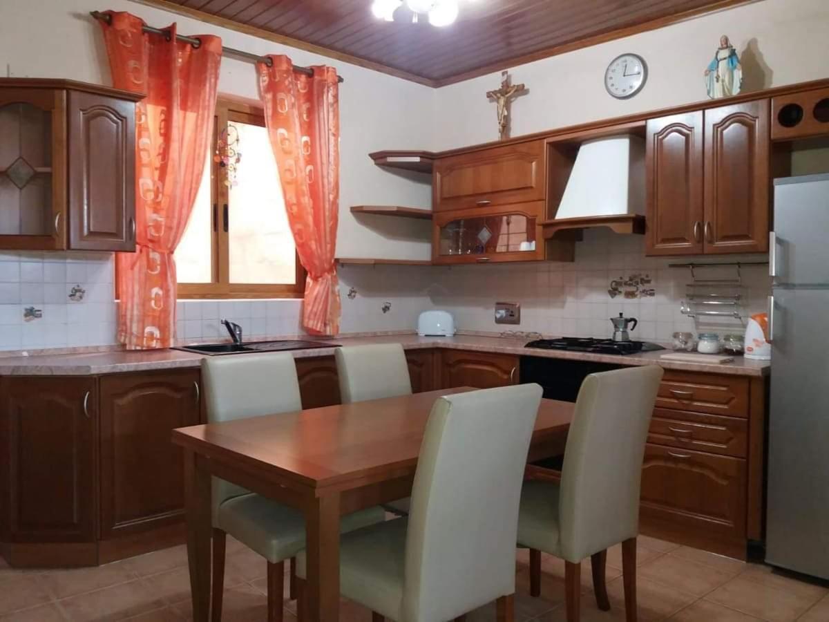Entire Senglea Seaview Town House Villa Exterior foto